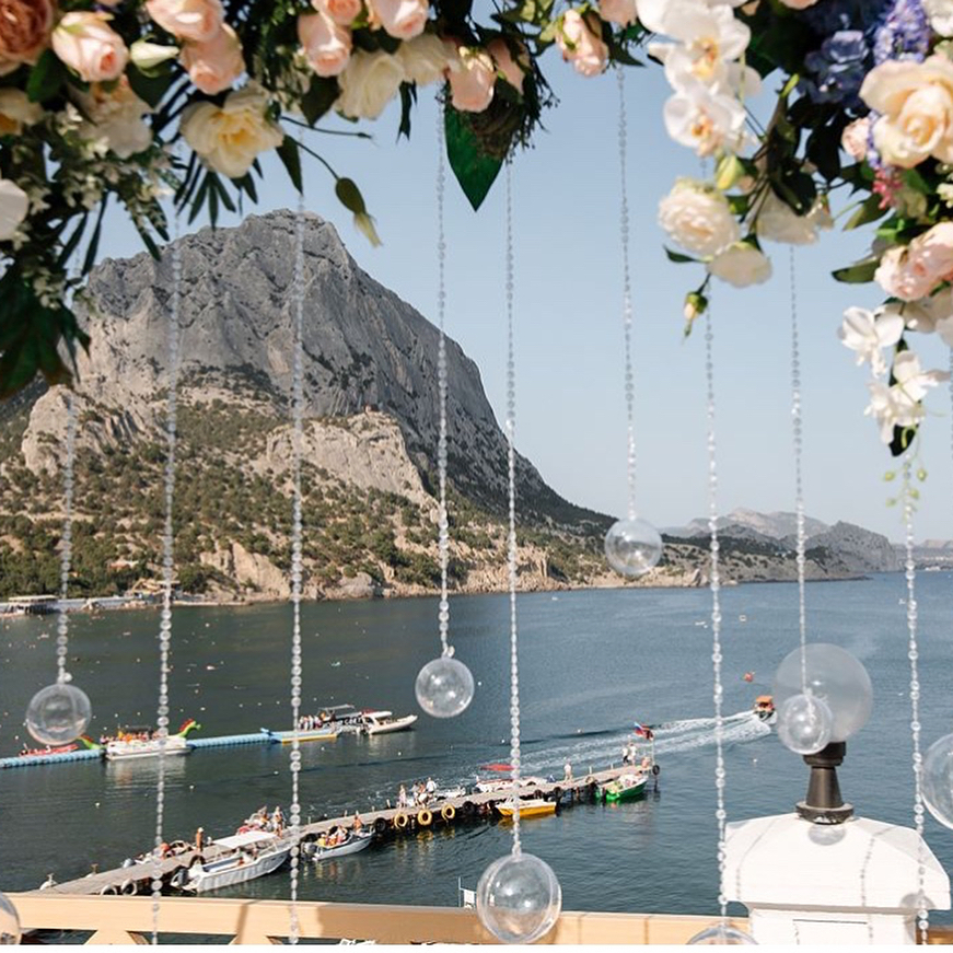 Свадьба в Крыму с видом на море